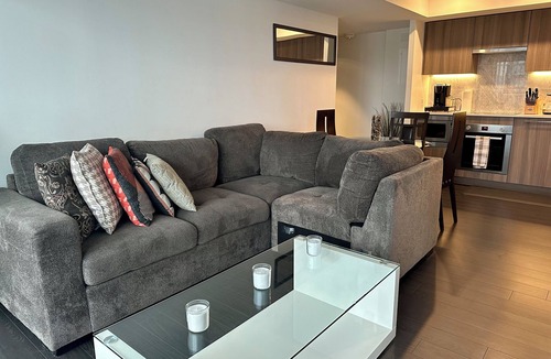 CityPlace Apartment | Luxury Condo - Bathurst & Lakeshore