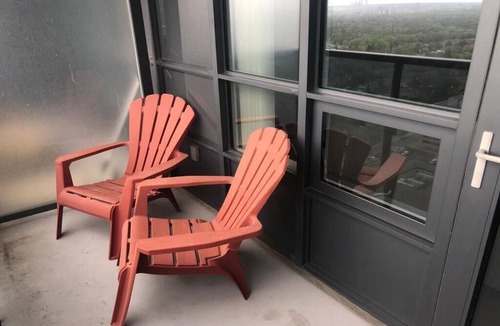 Willowdale Condo | Luxury Condo In Toronto Golden Area 1Bd, 1Bath, Parking, Direct Access to Subway