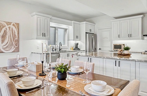 Thorold House | Luxury Family Home w/Chef's Kitchen Near Falls