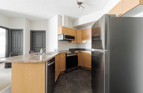 Fort McMurray Apartment | Luxury One Bedroom Suite