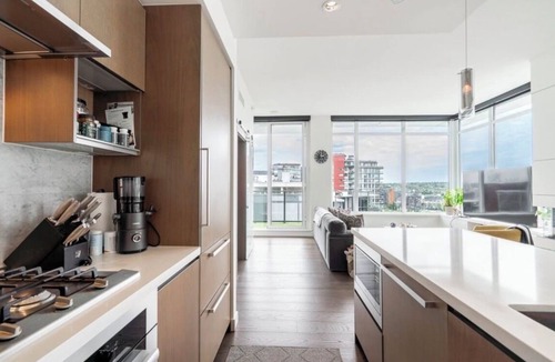 Crosstown Condo | Luxury Penthouse next to BC Place