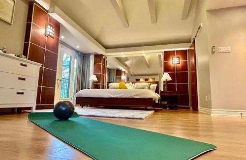 York Regional Municipality House | Luxury Private Room with Garden View - Newmarket, Ontario
