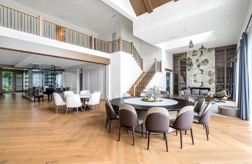 Richmond House | Luxury Private Suite in Elegant Richmond Villa