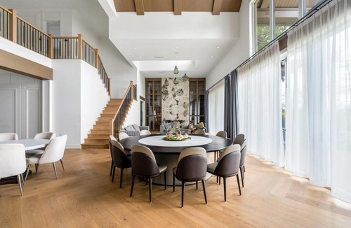 Richmond House | Luxury Private Suite in Elegant Richmond Villa