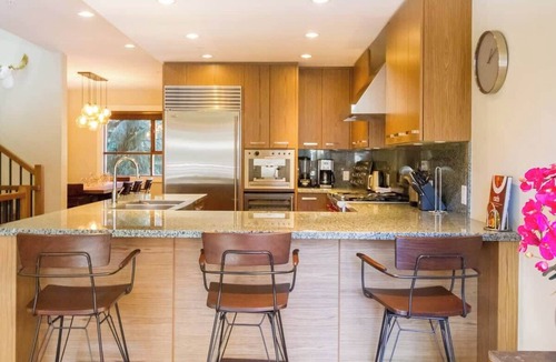 Whistler Condo | Luxury Town home, Private Hot Tub, Views & Private
