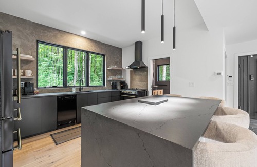 Salamanca House | Luxury tree house inspired house located 5 miles from Ellicottville, NY