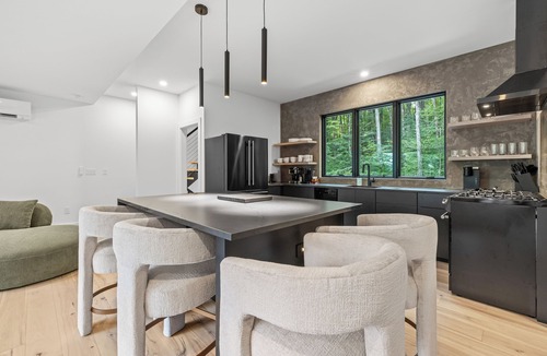 Salamanca House | Luxury tree house inspired house located 5 miles from Ellicottville, NY