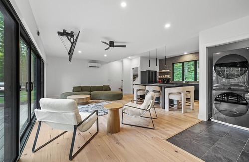 Salamanca House | Luxury tree house inspired house located 5 miles from Ellicottville, NY