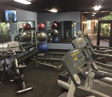 Cheektowaga Hotel | M Hotel Buffalo