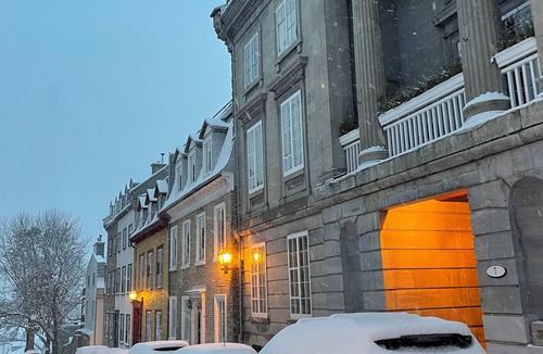 Vieux-Quebec-Cap-Blanc-colline Parlementaire House | Maison Émile