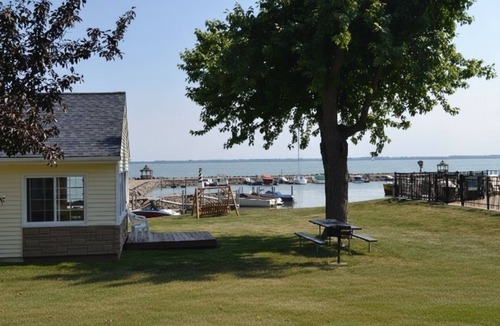 Marblehead Cottage | Marina View 2BR Cottage #4 at South Beach Resort — Marina, Beach and Pool Views