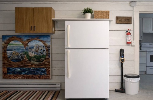 Saint John Apartment | Mariner's Nest, Family- Friendly Costal Stay, 3BDR, Near Digby Ferry, Sleeps 5