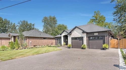 LaSalle Apartment | Matchette Manor - Luxury Hideaway Flat - Lasalle