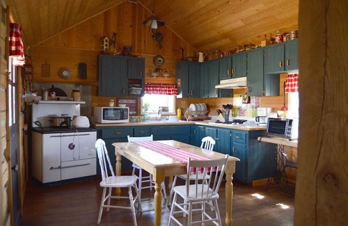 Clinton House | Meadow Lake Guest Ranch - Meadow Lake Roadhouse