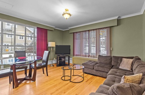 Waterford Valley Apartment | Midstream Flat 2BR Wi-Fi Parking