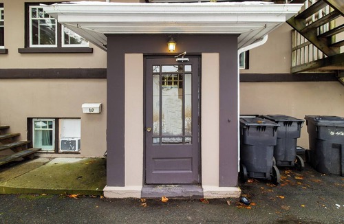Waterford Valley Apartment | Midstream Flat 2BR Wi-Fi Parking