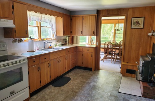 Hector House | MINUTES FROM WATKINS GLEN COME VISIT THE ODESSA OASIS. Spacious home!