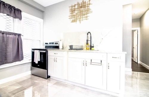 Downtown Niagara Falls Apartment | Modern 1BR 1BA Apartment close Falls and Casino