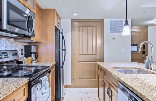 Copperstone Resort Apartment | Modern 1BR Copperstone Hideaway