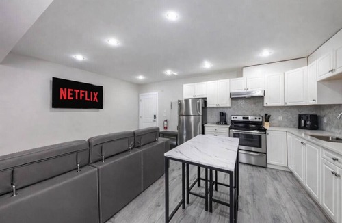 South Newton House | Modern 2BR Retreat |Free Parking |Desk| Fast Wi-Fi
