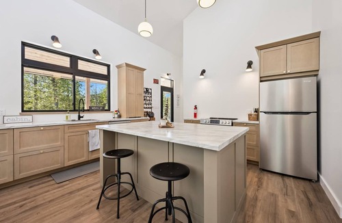 Northern Bruce Peninsula House | Modern | 4-Bedroom | Lake Huron | AC