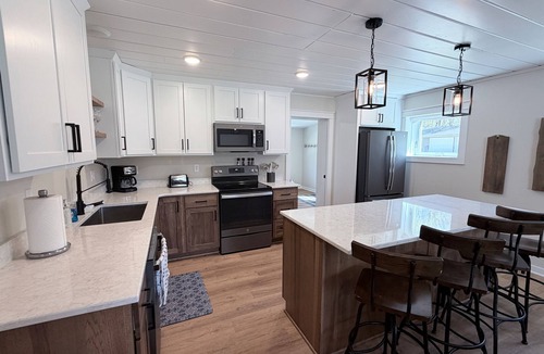 Grand Rapids House | Modern Lakefront Home on Pokegama · Sandy Swim & Dock