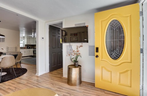 Northfield House | Modern Northfield Cottage w/Yard!