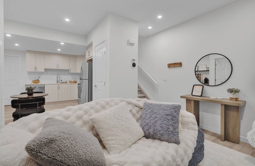 West Edmonton House | Modern Private Suite | Clean | Coffee & Tea Station| Fully Stocked | Near WEM