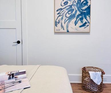 West Side House | Modern Queen Room Private Ensuite Vancouver West