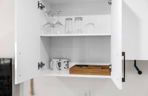 Northeast Edmonton House | Morden Garden Suite With Parking