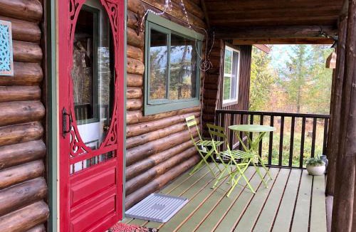 Nelson Ski Chalet | Morning Star Cabin