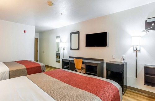 Barkeyville Hotel | Motel 6 Barkeyville, PA