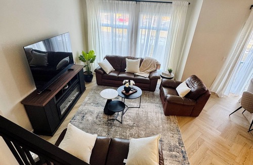 Cochrane House | Mountain Oasis in Cochrane