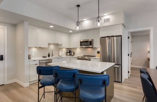 Dead Man's Flats Condo | "Mountain Retreat" 2 Bdrm - Both King Beds!