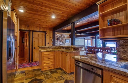 Windermere House | Mountain Retreat with Panoramic Lake Windermere Views