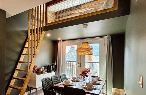 Harvie Heights Condo | Mountain Views Family-Friendly BBQ Shared Hot Tub
