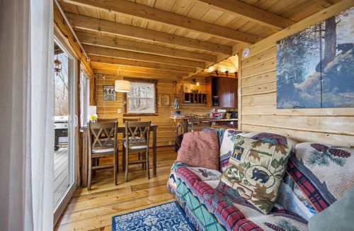 Liberty Cabin | Mountainside cabin "Sasquatch Haven"