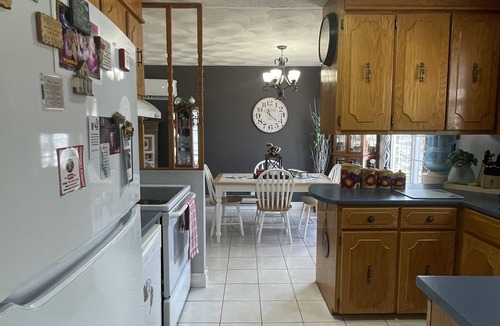 Birchy Bay House | Nan & Pop's Waterfront Retreat, Offering a breathtaking view of the bay!