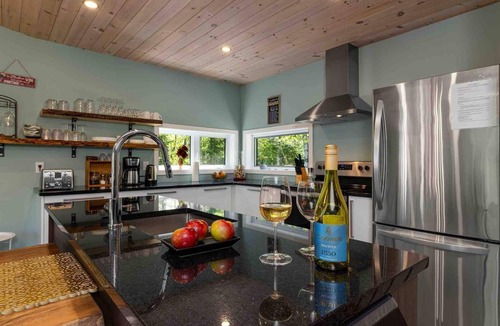 Baie-St-Paul Ski Chalet | Nature de Charlevoix 7: Nature Views & Hot Tub