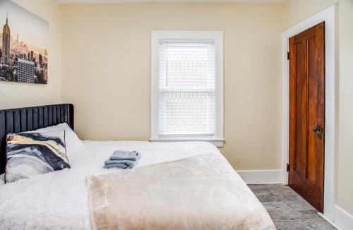 Rochester Apartment | New 3 bedroom Home by, UofR, RIT, Strong, Airport