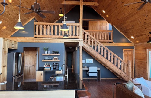 Naples Ski Chalet | NEW! Hot-Tub, Sauna, Mins to Bristol MTN Ski Resort.