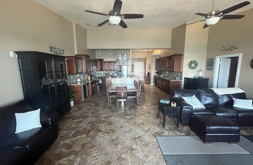 Geneva-on-the-Lake Condo | New Listing! Spacious 3-bedroom Penthouse Condo @ Geneva On The Lake.