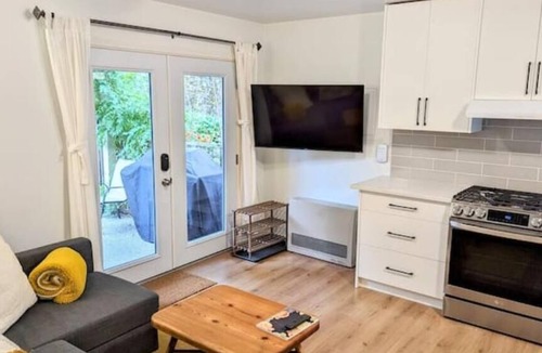 Langford House | New on Vrbo - Private Garden Suite - Free car charger