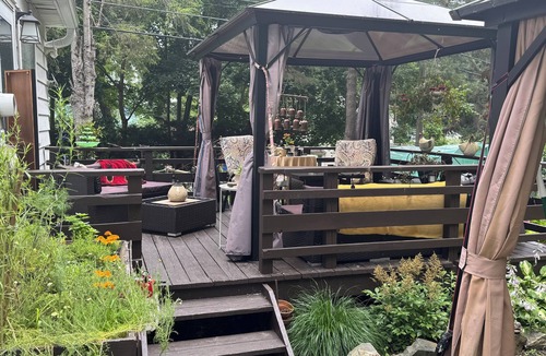 Rochester Apartment | New/Quiet/Woodsy 2 min-490/590-City