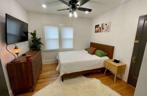 Kamm's Corners Apartment | Newly remodeled - Close to airport - 3br, 1 ba
