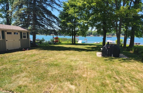 Smyrna Cottage | Nice cozy lake house, great yard.