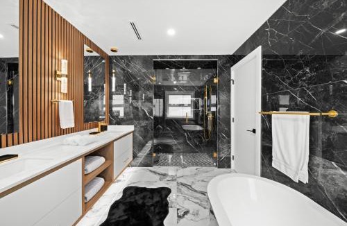 District of North Vancouver Villa | North Shore Luxe Villa