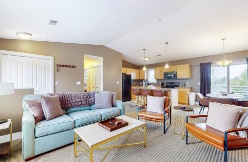Douglas House | Northern Light Condominiums: Jack's Perch