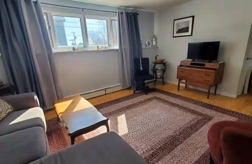 Pictou House | "Nova By The Sea" 3 bd 2 blocks fr Pictou Harbour