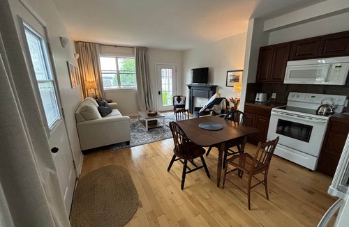 St. Andrews House | Ocean view stay on Water Street